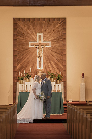 Marcus-Lori-Chinook-Winds-Seafood-Grille-Lincoln-City-Oregon-Wedding-Photos (156 of 477)