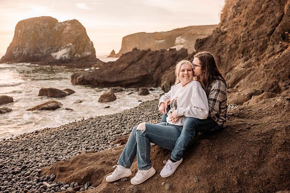 Jake-Yaquina-Head-Surprise-Proposal-Newport-Oregon-0112