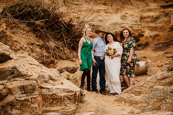 Trevyn-Ky-Otter-Crest-Devils-Punchbowl-Depoe-Bay-Oregon-Elopement-Photos-9565