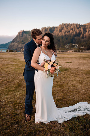 Lacey-Tom-Depoe-Bay-Oregon-Elopement-Photos-3-11