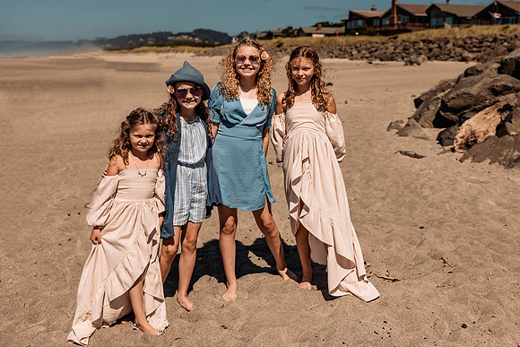 Graeson-Helen-Neskowin-Elopement-Photos-
