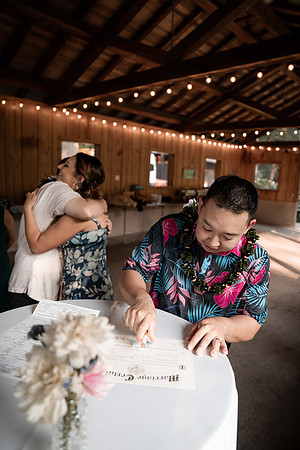 Ryan-Lynsie-Bridal-Veil-Lakes-Portland-Oregon-Weddingg-9