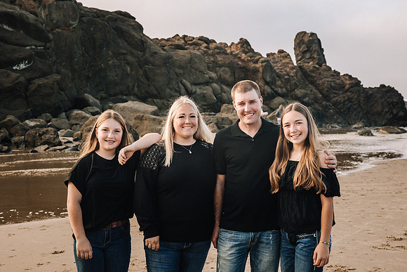 Aubrei-Family-Photos-2024-28