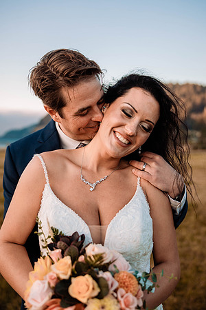 Lacey-Tom-Depoe-Bay-Oregon-Elopement-Photos-3-10