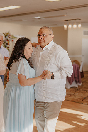 Marcus-Lori-Chinook-Winds-Seafood-Grille-Lincoln-City-Oregon-Wedding-Photos (316 of 477)
