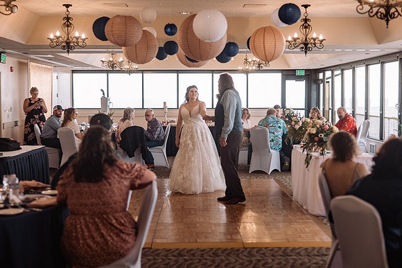 Jeff-April-Inn-Spanish-Head-Lincoln-City-oregon-Wedding-2022 (228 of 299)