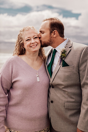Annie-Ryan-Lincoln-city-roads-end-park-oregon-elopement-photos-53