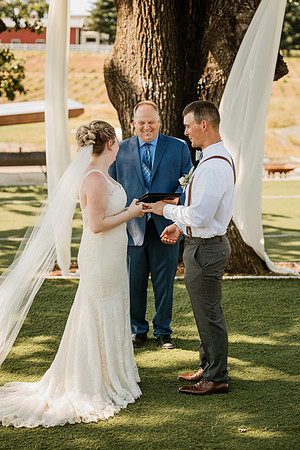 Brad-Jessica-Redland-Family-Farm-Oregon-City-Wedding-Photos-4143