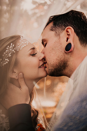 Autumn-Brad-Fall-Eugene-Oregon-Hendricks-Park-Elopement-Wedding-Photos-0524