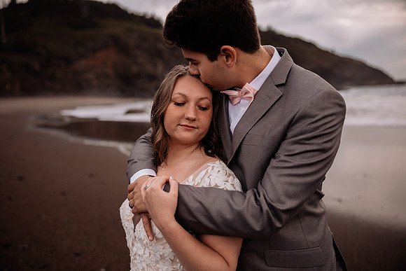 Eric-Kylee-Orona-Lincoln-City-Fogarty-creek-Oregon-Couples-Photos-4917