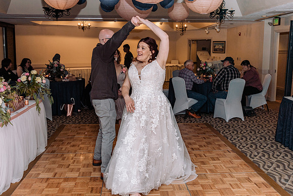 Jeff-April-Inn-Spanish-Head-Lincoln-City-oregon-Wedding-2022 (374 of 299)