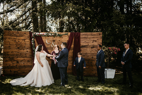 Connor-Cierra-Ranier-Washington-Barn-Rustic-Wedding-Washington-Wedding-Photos-7040