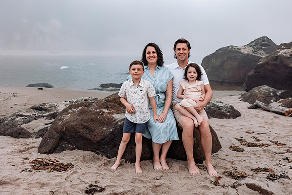 Family-Photos-2024-Lincoln-City-Oregon-24