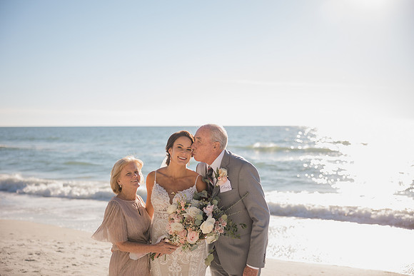 Bennett-Tamra-Sunset-Beach-House-Wedding-Saint-Peterburg-Florida-2021-7076