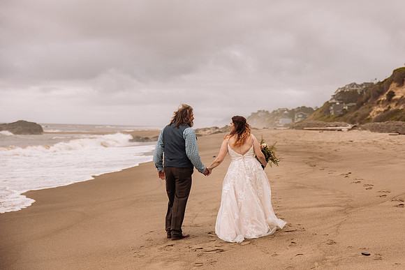 Jeff-April-Inn-Spanish-Head-Lincoln-City-oregon-Wedding-2022 (197 of 299)