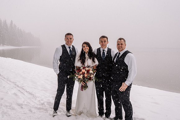 Tyler-Brittani-Lake-Priest-Idaho-Winter-Snow-Wedding-2021-03721