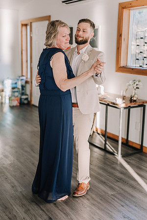 JARED-ALEX-SEAL-ROCK-OREGON-ELOPEMENT-PHOTOS (205 of 241)