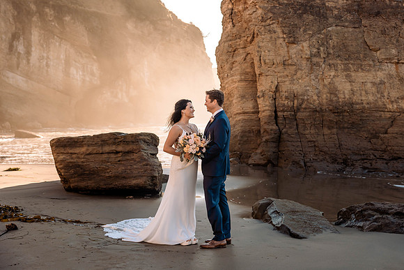 Lacey-Tom-Depoe-Bay-Oregon-Elopement-Photos-0080