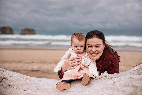 Katy-Family-Photos-2024-Rockaway-Oregon (7 of 38)