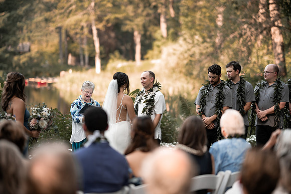 Ryan-Lynsie-Bridal-Veil-Lakes-Portland-Oregon-Weddingg-28