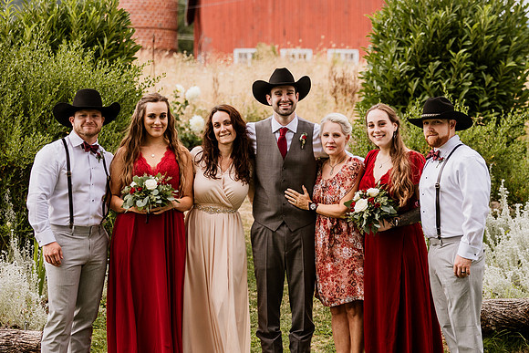 Gage-Mckayla-Adeline-Farm-Wedding-Photos-2021-9491