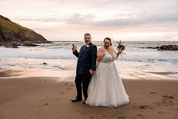 Jon-Kimberli-Chinook-Winds-Lincoln-City-Oregon-Wedding-2022 (156 of 139)
