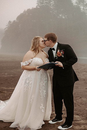 Dalten-MacKenzie-Neskowin-oregon-Elopement-photos (15 of 70)