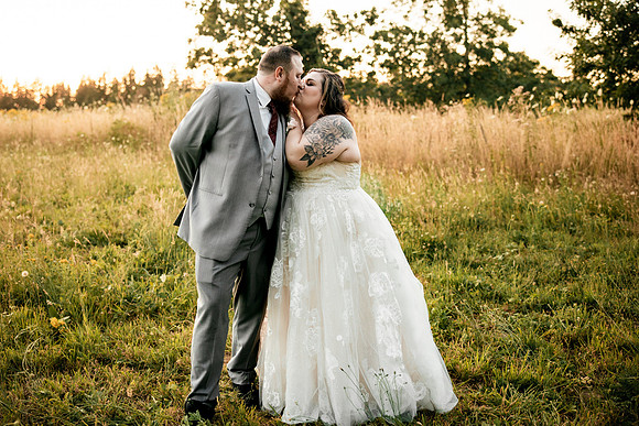 Taylor-Kim-Wedding-Lavender-Owl-Farm-Canby-Oregon-2-19