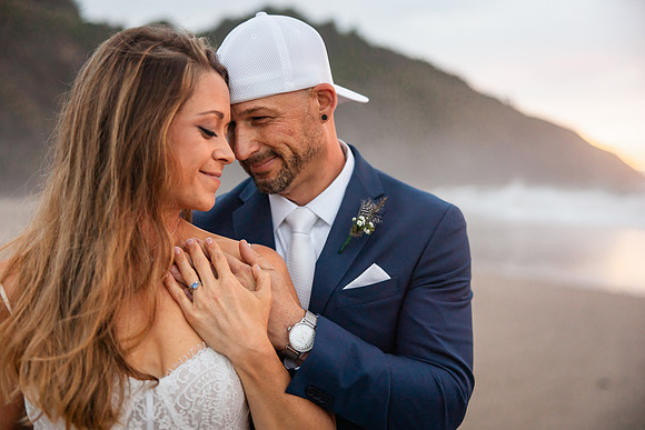 Jillian-Peter-Depoe-Bay-Oregon-Elopement-photos-79