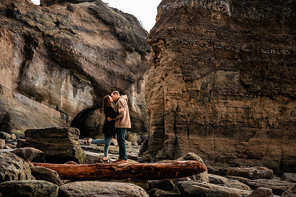 cole-jenn-suprise-proposal-otter-crest-beach-depoe-bay-oregon-photos-9920