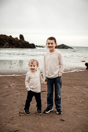 Destiny-Makala-Family-Photos-2025-Depoe-bay-Oregon (23 of 72)