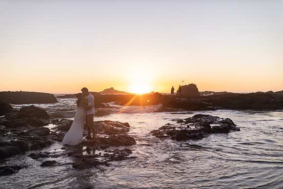 Anthony-Drayann-roadsend-lincoln-city-oregon-elopement-photos-7736