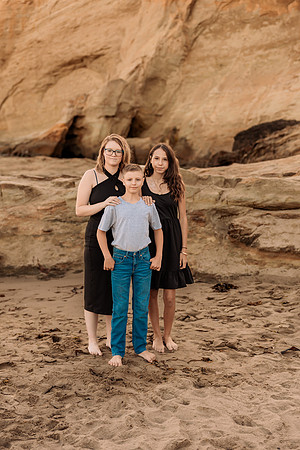 Amanda-Family-Photos-Pacific-City-Oregon-2025 (21 of 53)