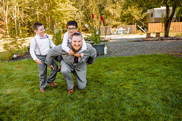 Taylor-Kim-Wedding-Lavender-Owl-Farm-Canby-Oregon-0410