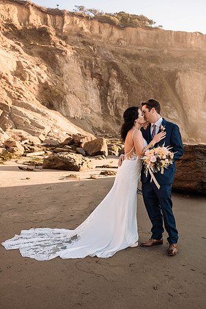 Lacey-Tom-Depoe-Bay-Oregon-Elopement-Photos-2-17