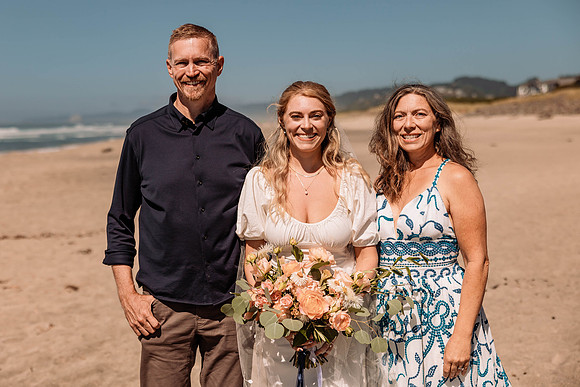 Graeson-Helen-Neskowin-Elopement-Photos-9110
