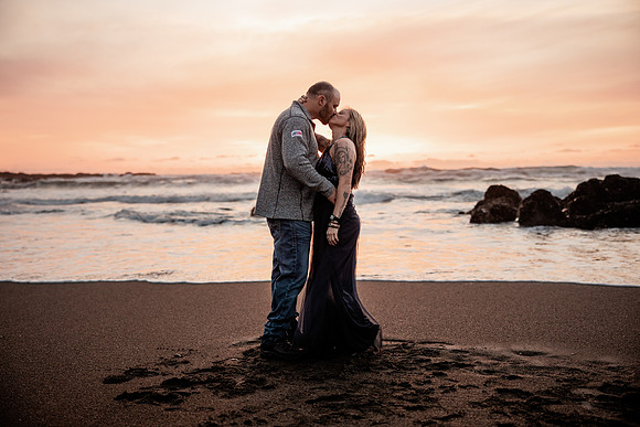 Stuart-Monique-Lincoln-City-Fogarty-creek-Oregon-Couples-Photos-3218