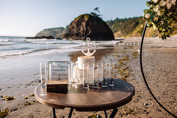 Jamie-Tillamook-Oceanside-Short-Beach-Elopement-Oregon-2022 (13 of 119)