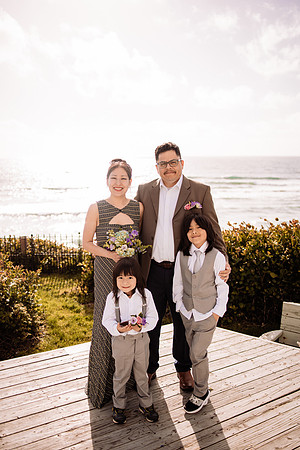 Darrick-Hillary-Gleneden-Oregon-Beach-Elopement-Photos