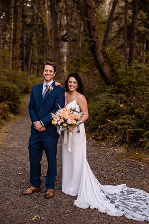 Lacey-Tom-Depoe-Bay-Oregon-Elopement-Photos-2-30