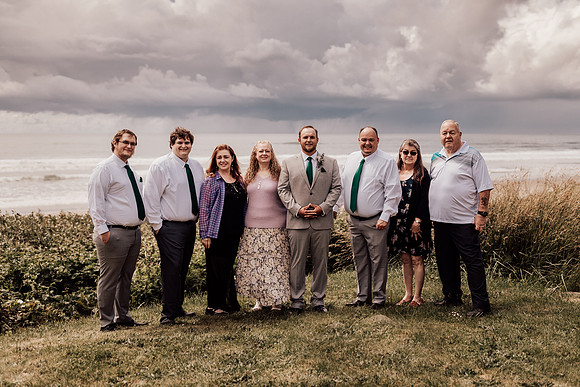 Annie-Ryan-Lincoln-city-roads-end-park-oregon-elopement-photos-64
