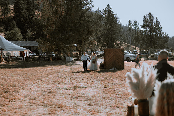 DYLAN-CLAIRE-WEDDING-CEREMONY-11