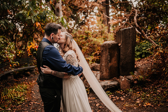 Autumn-Brad-Fall-Eugene-Oregon-Hendricks-Park-Elopement-Wedding-Photos-0104