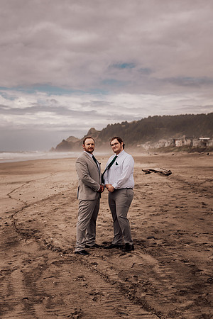 Annie-Ryan-Lincoln-city-roads-end-park-oregon-elopement-photos-25