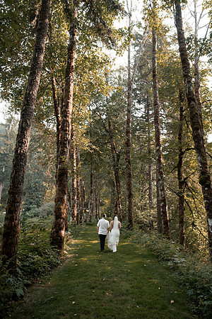 Ryan-Lynsie-Bridal-Veil-Lakes-Portland-Oregon-Weddingg-56
