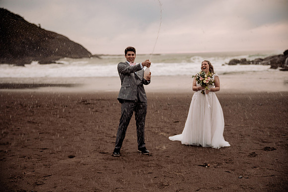 Eric-Kylee-Orona-Lincoln-City-Fogarty-creek-Oregon-Couples-Photos-5209