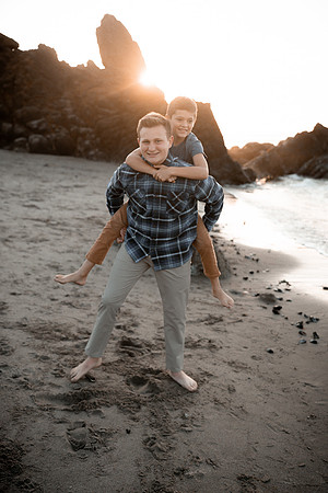 Justin-Megan-Forgarty-Creek-Engagement-Family-Photo-Session-5
