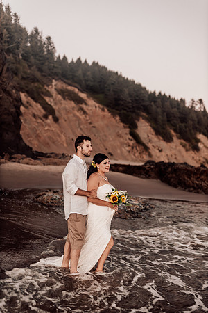 Anthony-Drayann-roadsend-lincoln-city-oregon-elopement-photos-7948