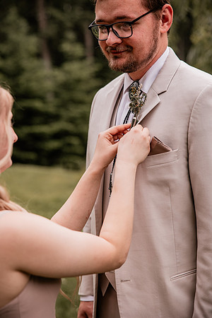 Mark-Darian-Peck-2024-Wedding-Photos-getting-ready (78 of 101)