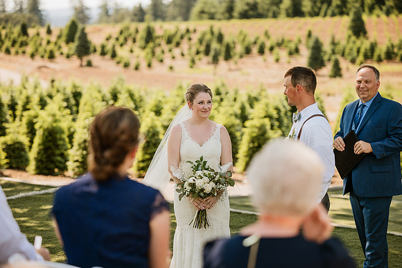 Brad-Jessica-Redland-Family-Farm-Oregon-City-Wedding-Photos-4079